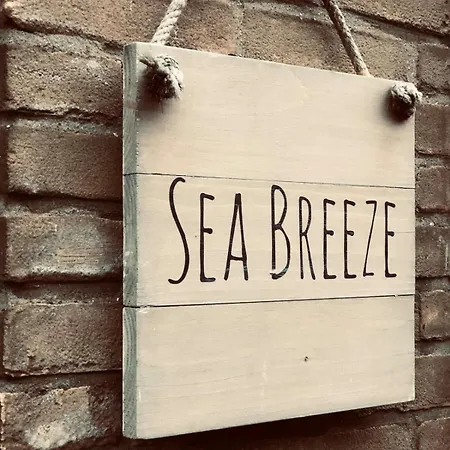 Sea Breeze Apartment